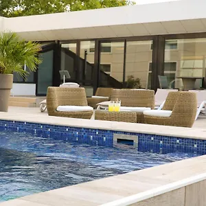 **** Отель Golden Tulip Aix Les Bains - & Франция